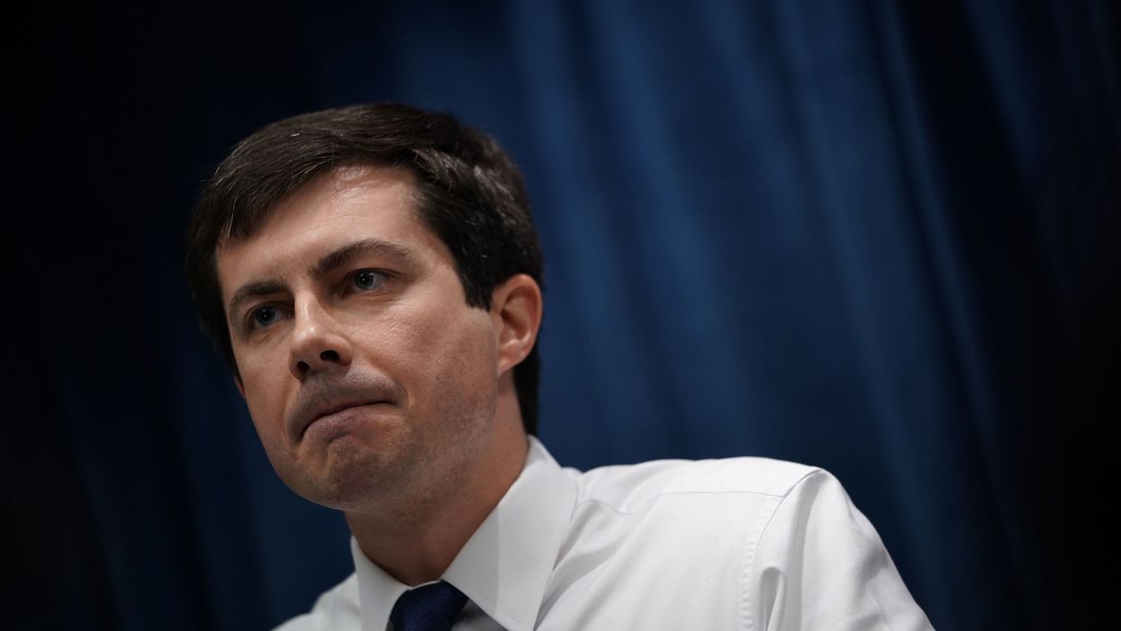 Buttigieg offers mild critique of Liz Warren — and progressives are infuriated with him