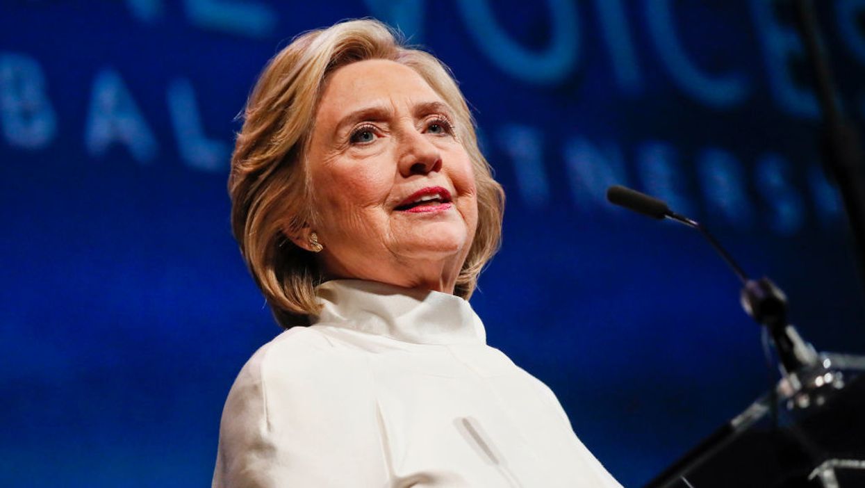 Hillary Clinton mocks President Trump with fake letter — but it quickly backfires