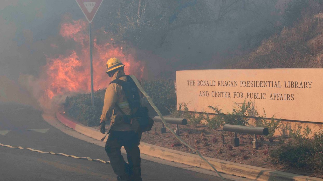 Video shows California wildfire is dangerously close to the Reagan Presidential Library