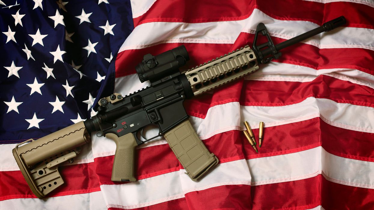 Pregnant mom uses AR-15 to stop armed intruders who beat husband, snatched young daughter