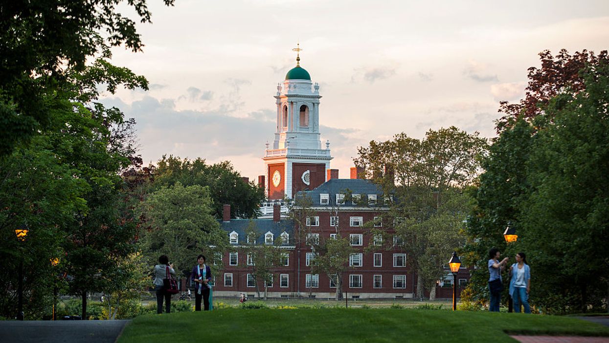 Harvard student government backs group that wants to ban quoting ICE in student newspaper stories