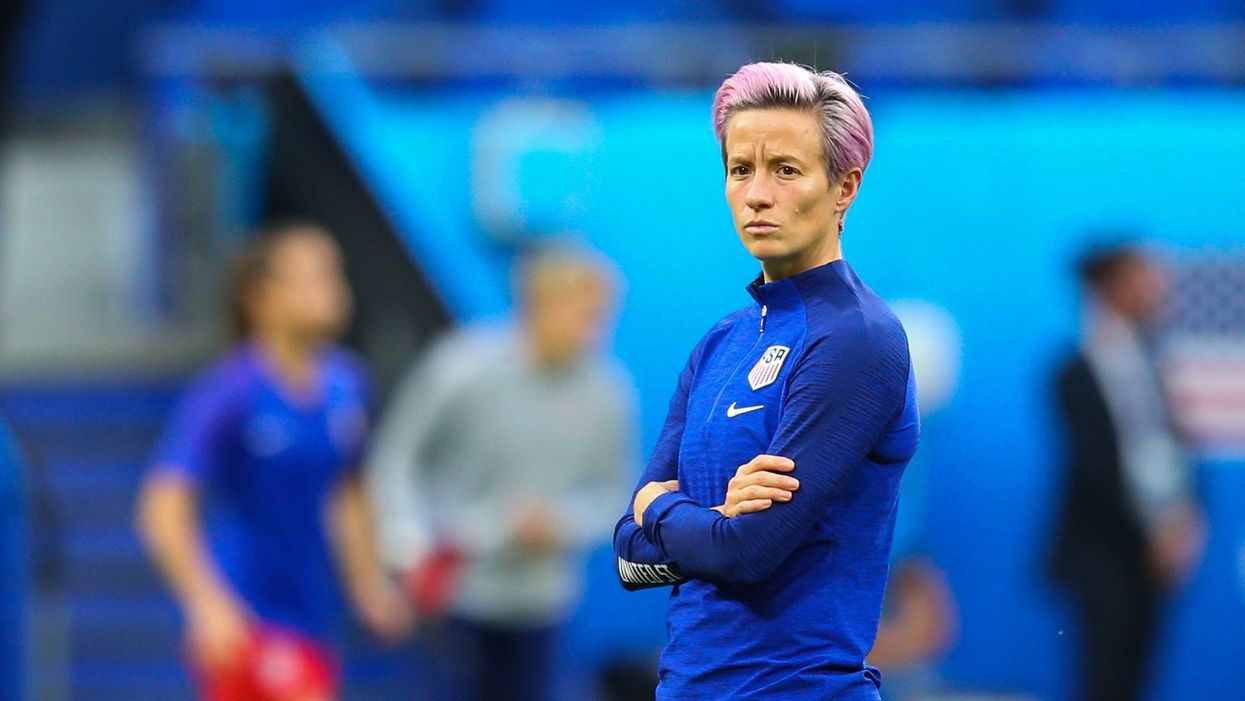 Megan Rapinoe hails Colin Kaepernick in award speech, claims 'white supremacy' has kept him off the field