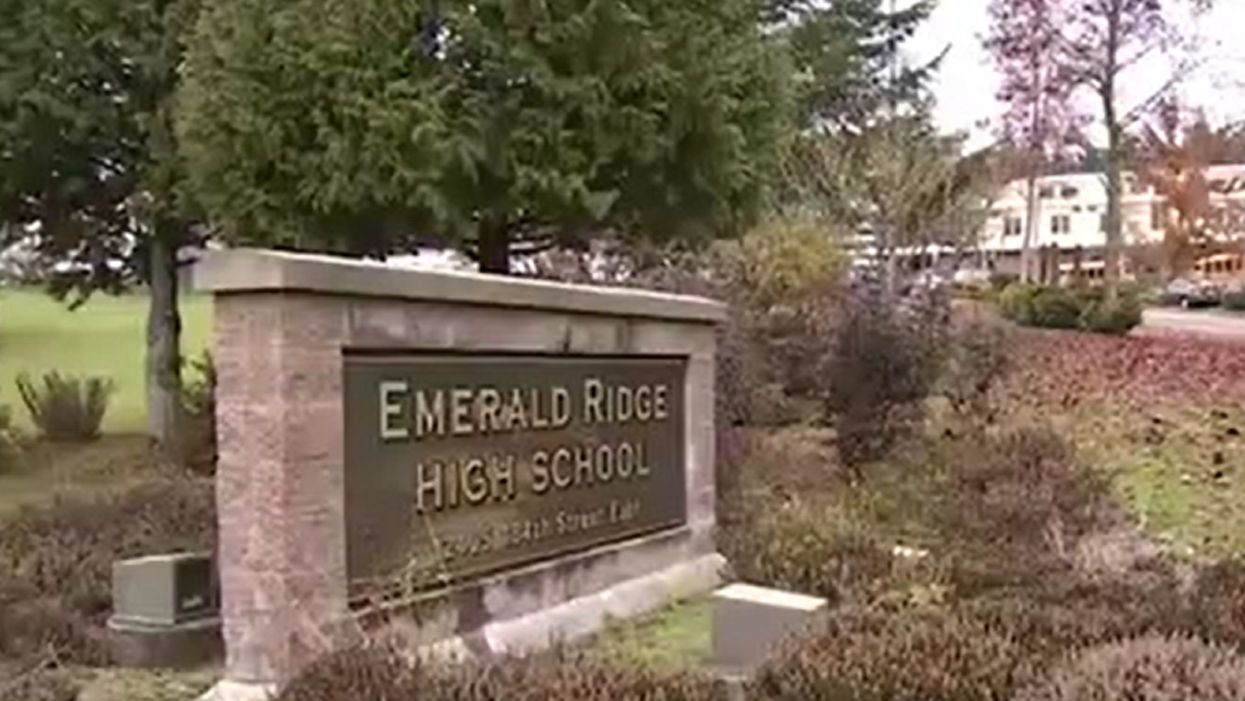 High school teacher arrested for threatening to shoot students, deputies say