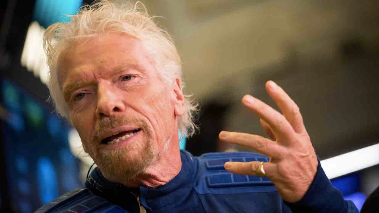 Richard Branson blasted for his photo in South Africa with 'so many white people' — and billionaire is sorry