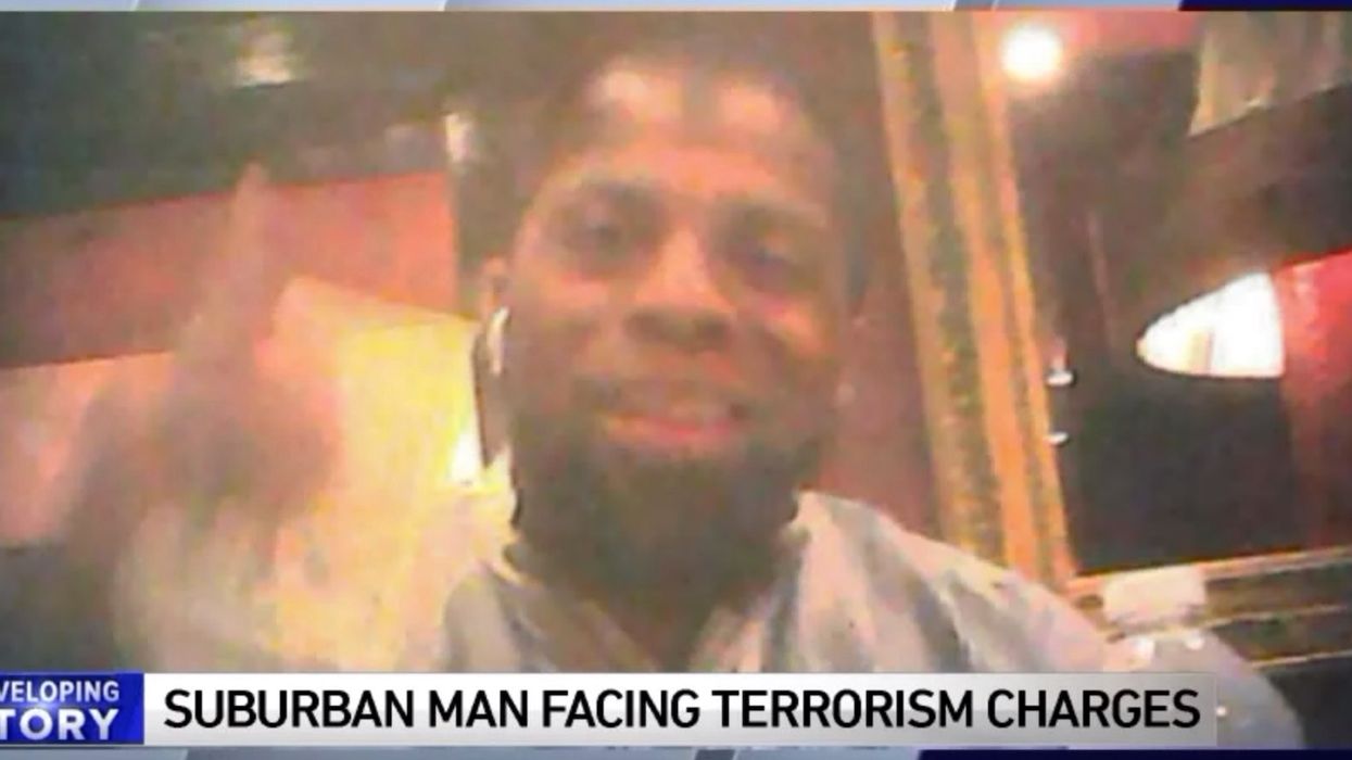 Feds charge Chicago area gang leader who converted to Islam for trying to wire money to ISIS terrorists