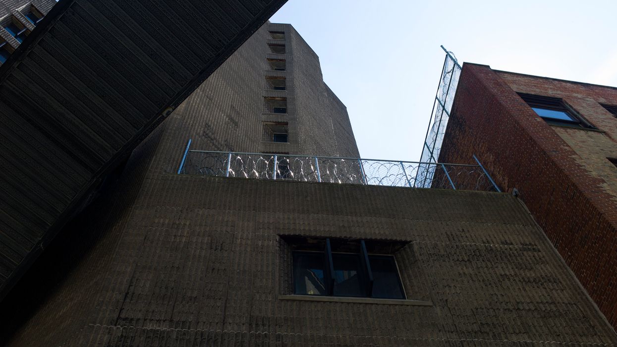 Report: Authorities arrest Jeffrey Epstein jail guards