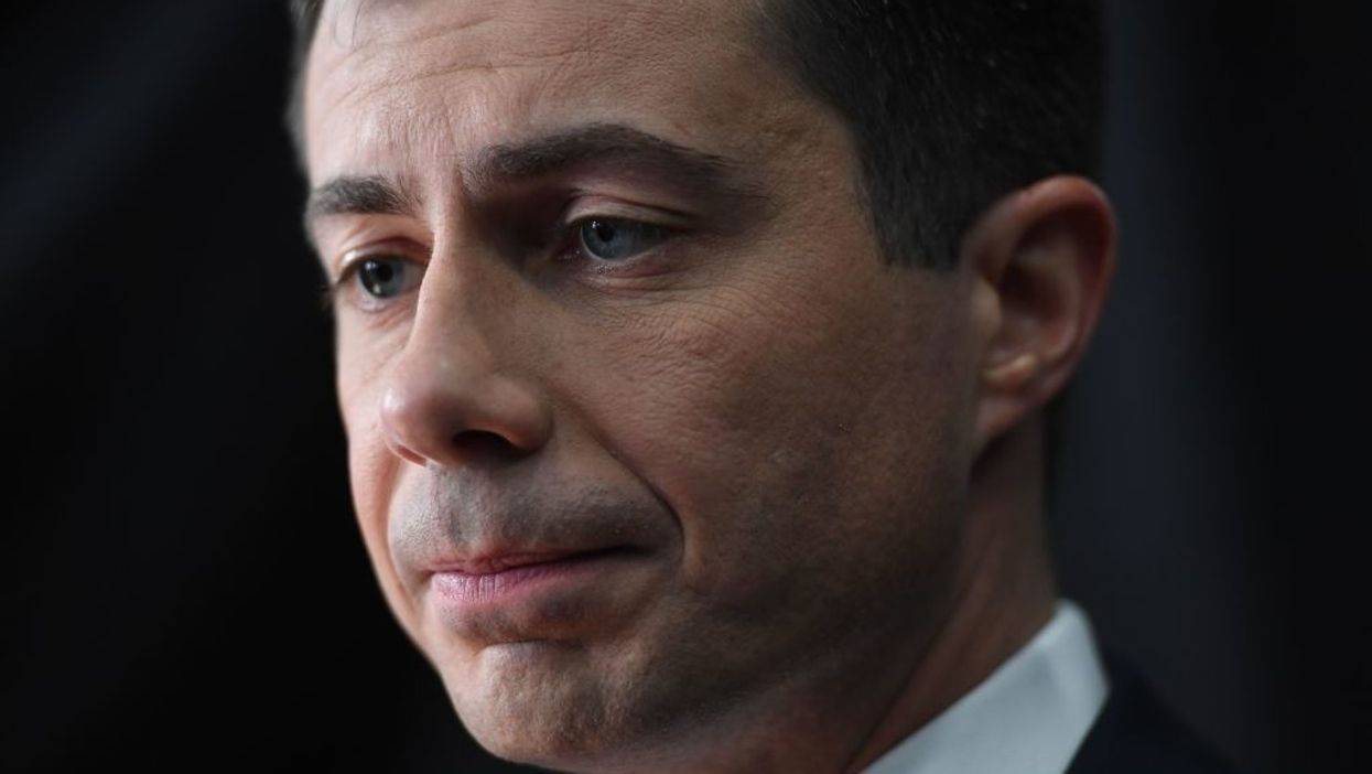 Pete Buttigieg touts plan to give 25 percent of federal contracts to minorities — as mayor, he gave 3 percent