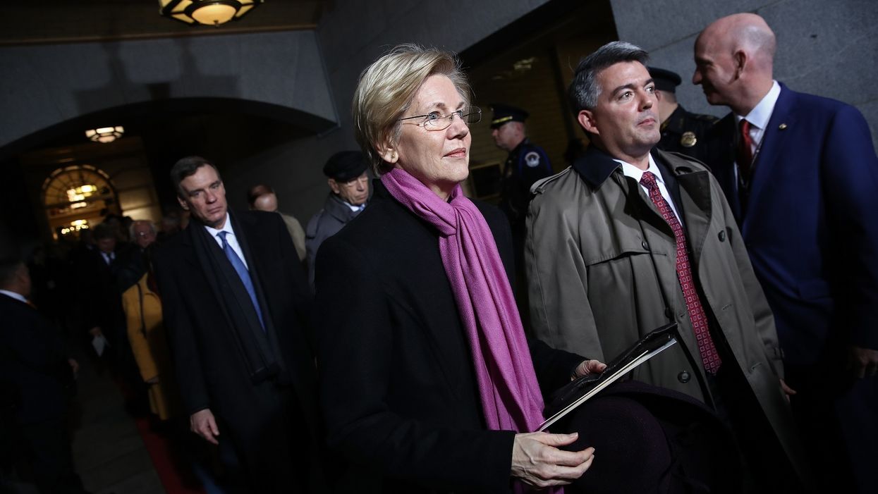 Elizabeth Warren vows to wear her Planned Parenthood scarf during inauguration if she wins in 2020