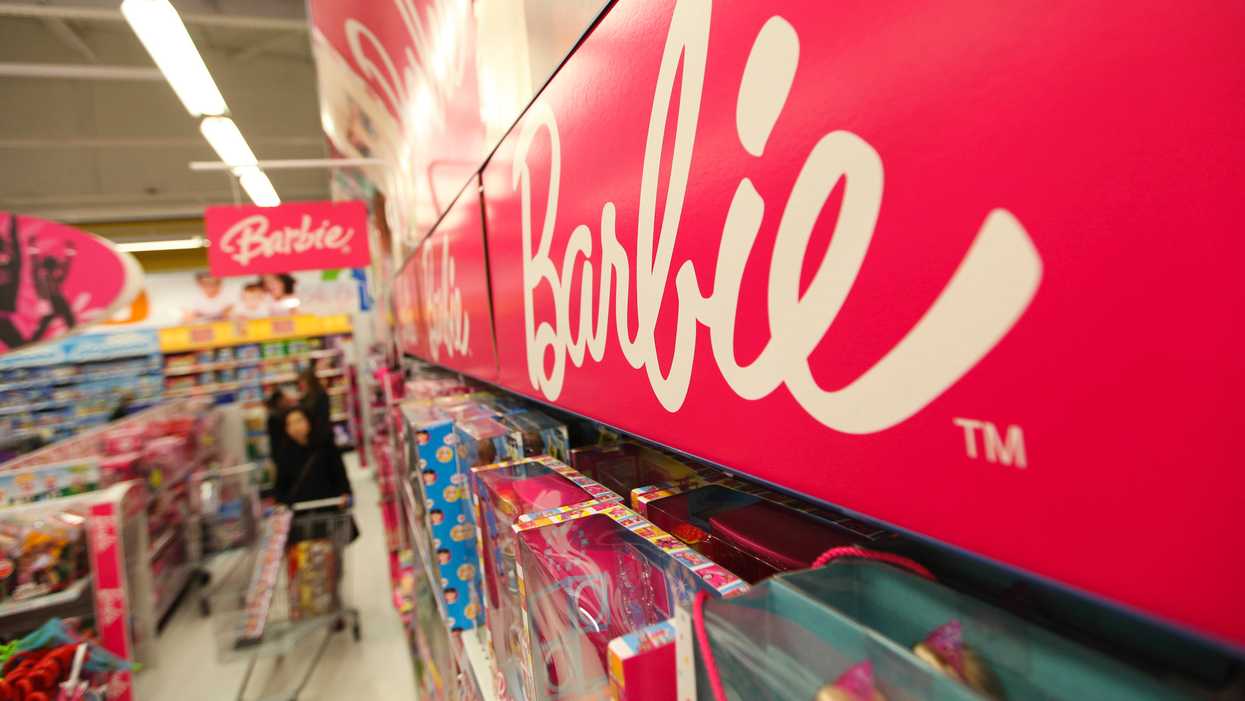 Mom shares clever life hack to stop kids from begging for toys at stores during Christmas, and it goes viral