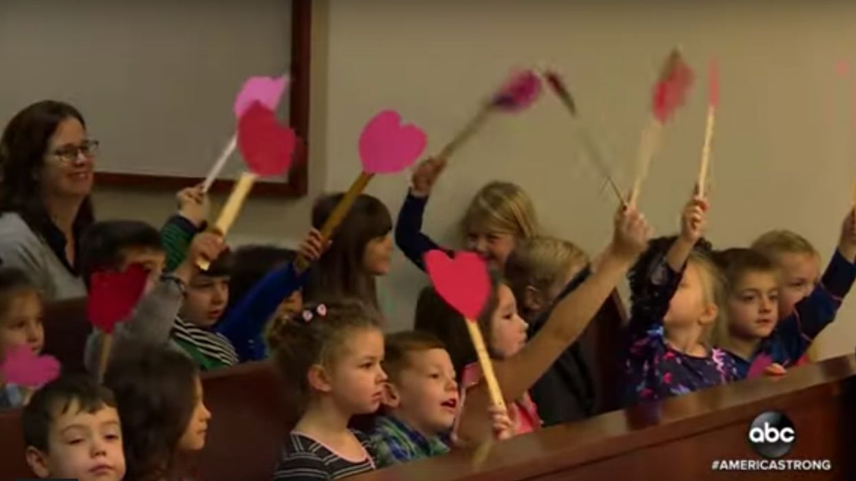 Kindergarten class shows up to 5-year-old classmate's adoption hearing