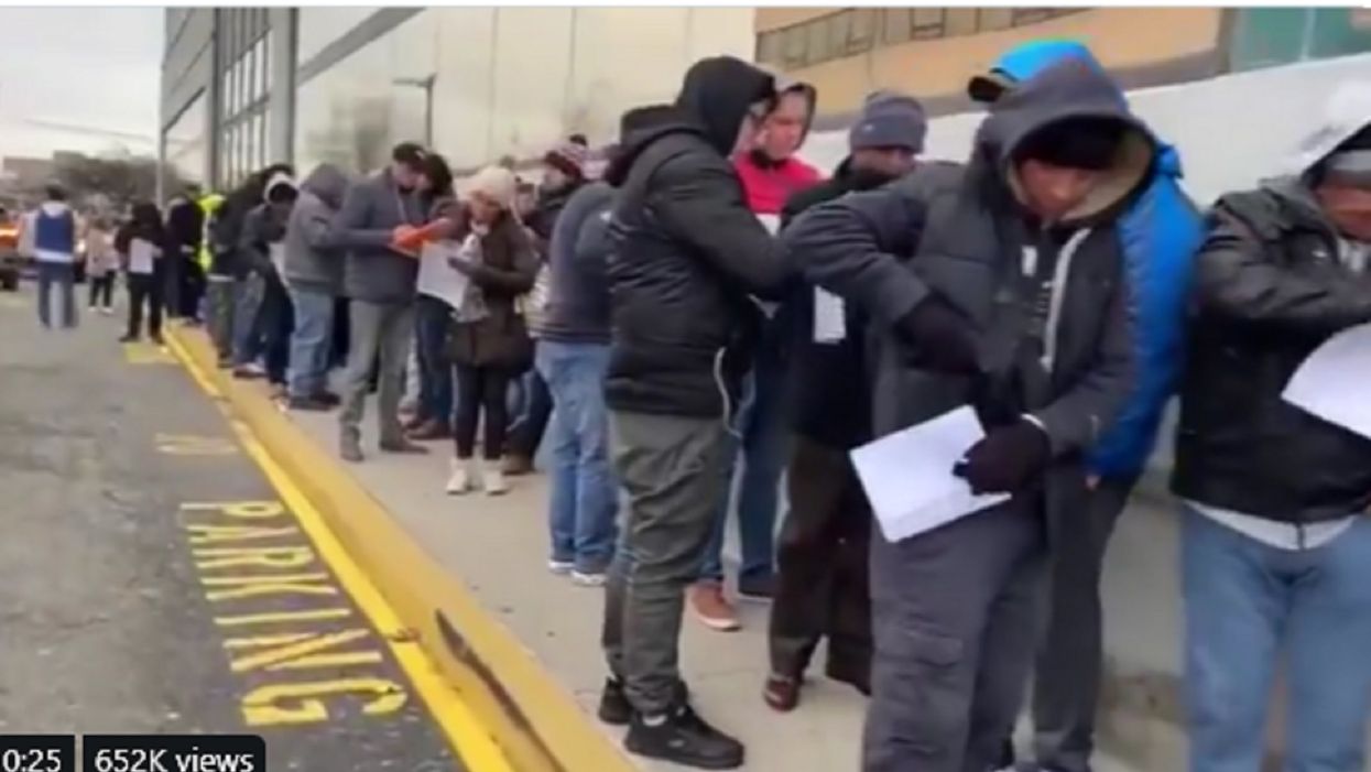 New York DMV offices overwhelmed first day illegal immigrants allowed to apply for driver's licenses