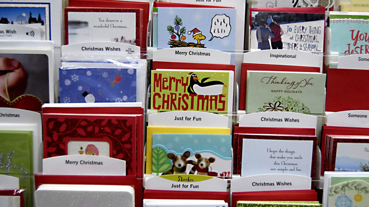 CEO of major company draws praise for handwriting over 9,000 holiday cards a year for his employees