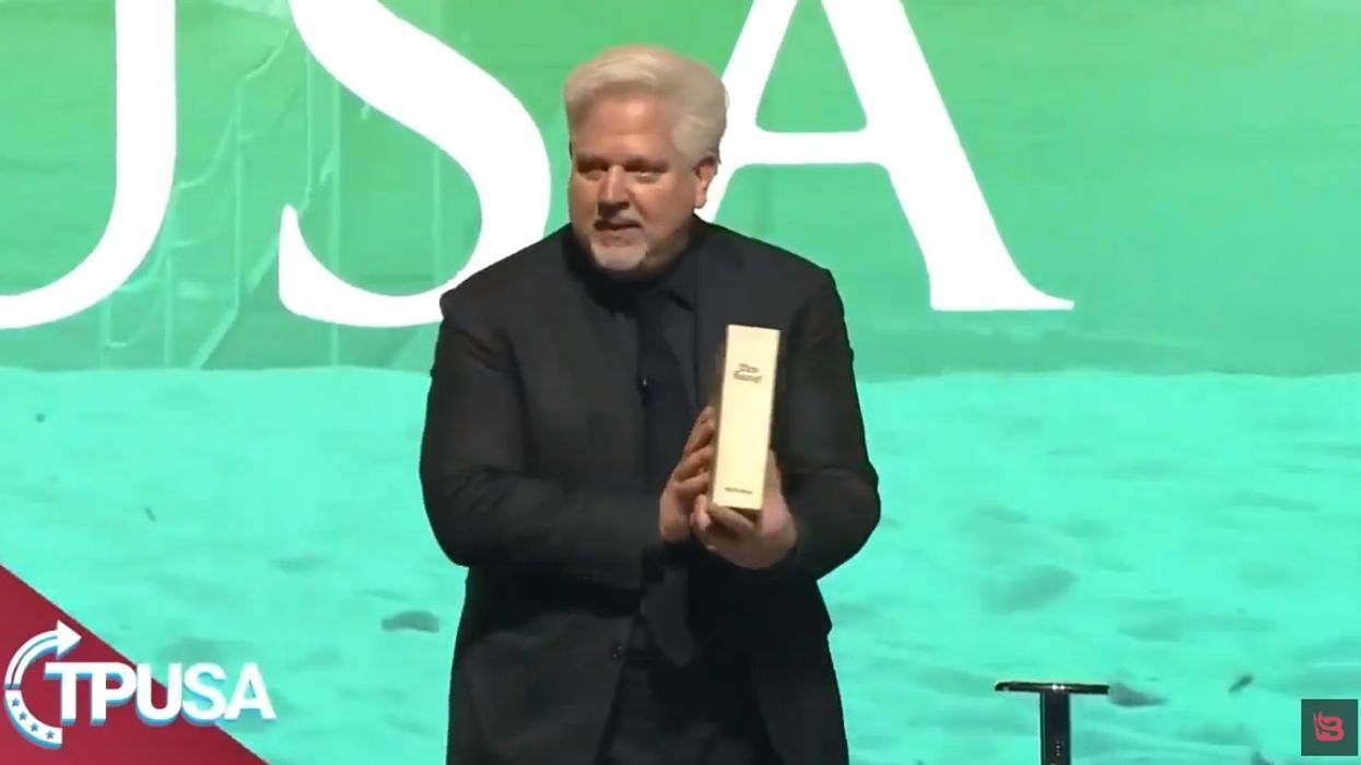 'Big government sucks': Glenn Beck warns young conservatives of the REAL threat to our Constitution