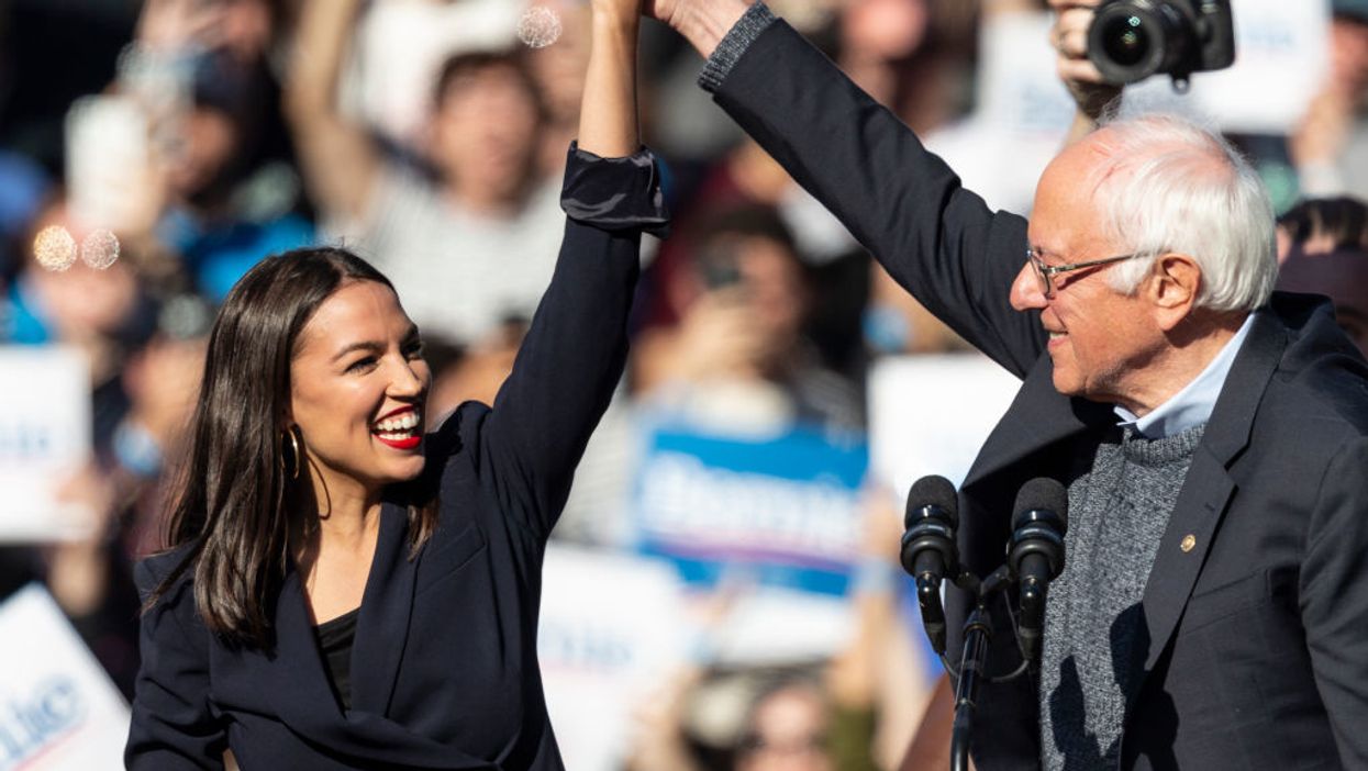 Democrats fret as polls show Bernie Sanders surging in early primary states