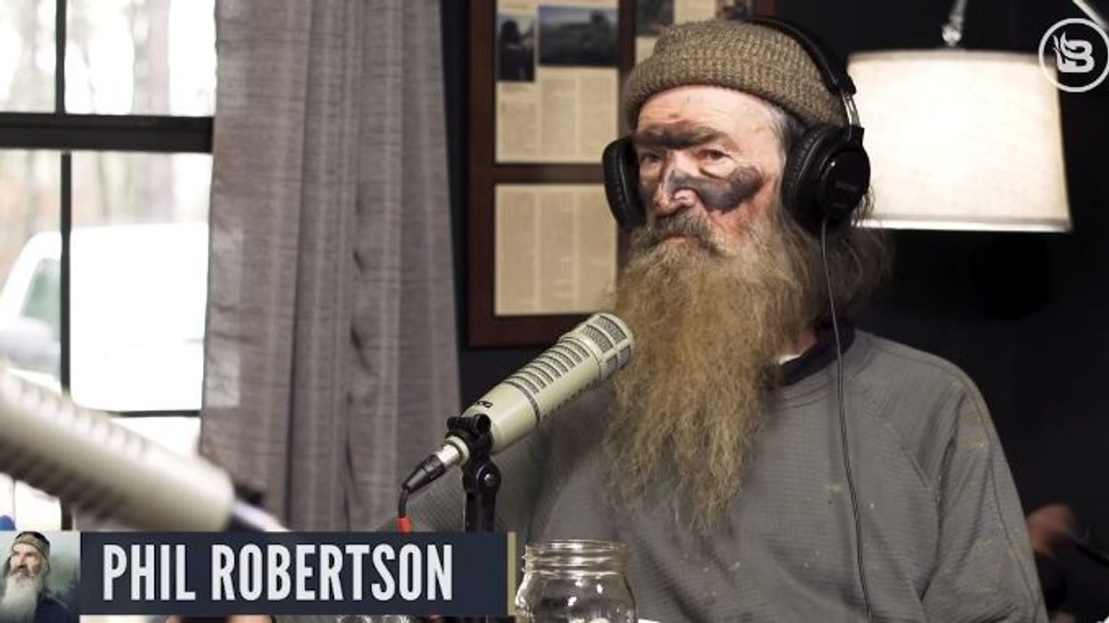 Phil, Al, and Jase give their take on being armed in church