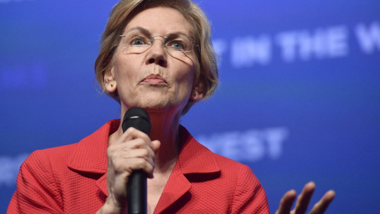 Major Iowa newspaper endorses Warren, says she will 'treat truth as something that matters'
