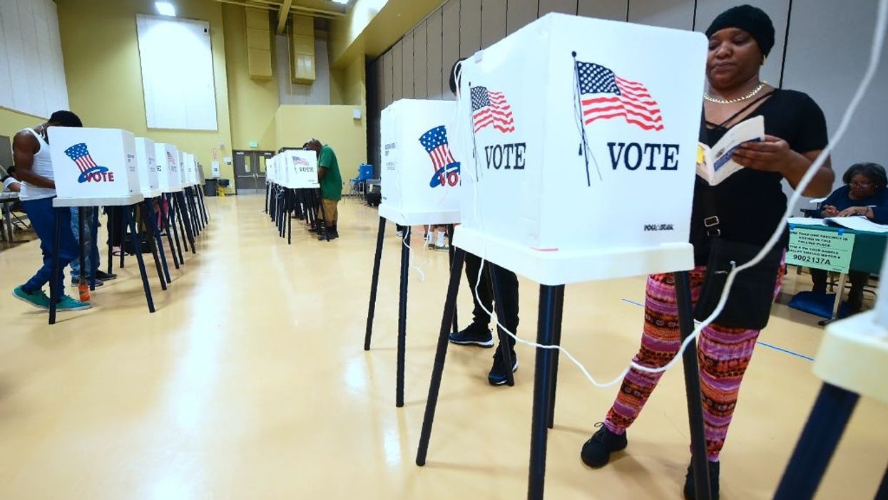 California lawmakers introduce legislation that would require citizens to vote