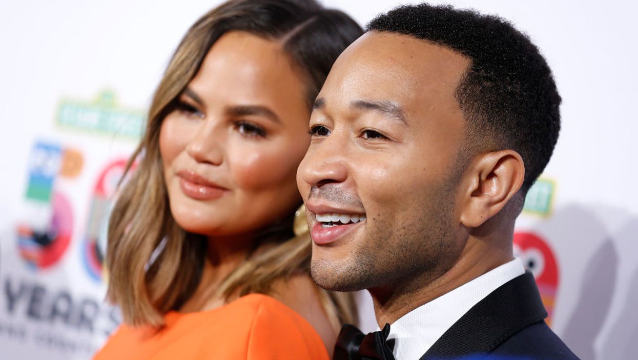 Climate change alarmist John Legend, wife Chrissy Teigen use a private jet to snag a quick Valentine’s Day dinner