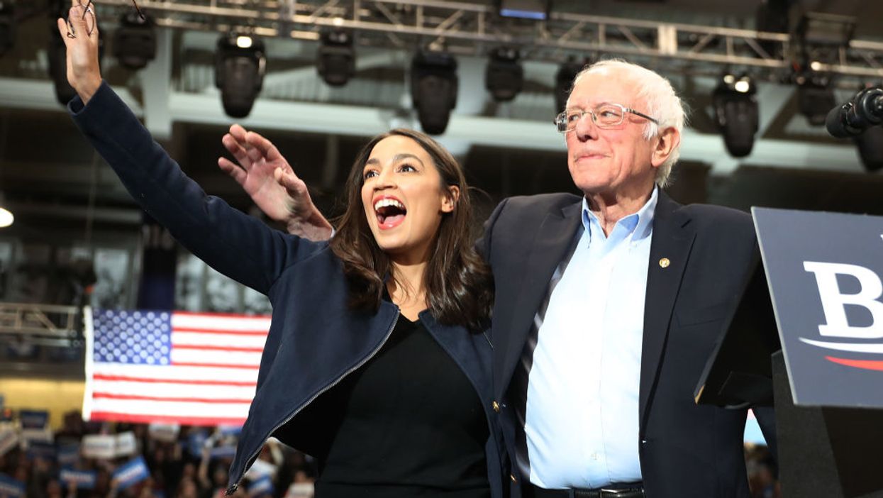 Poll shows bad news for Democrats in swing House districts as the party lurches leftward