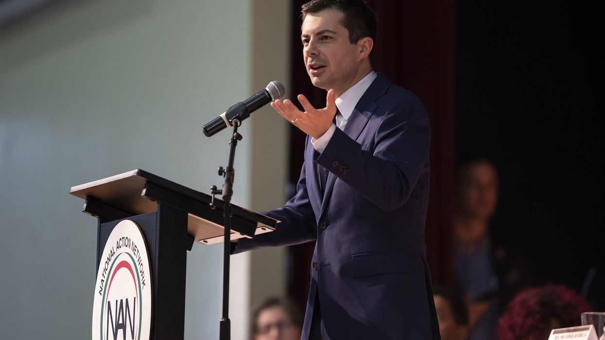 Mayor Pete Buttigieg butts in on McDonald's workers' minimum wage protest — then the protest turns on him