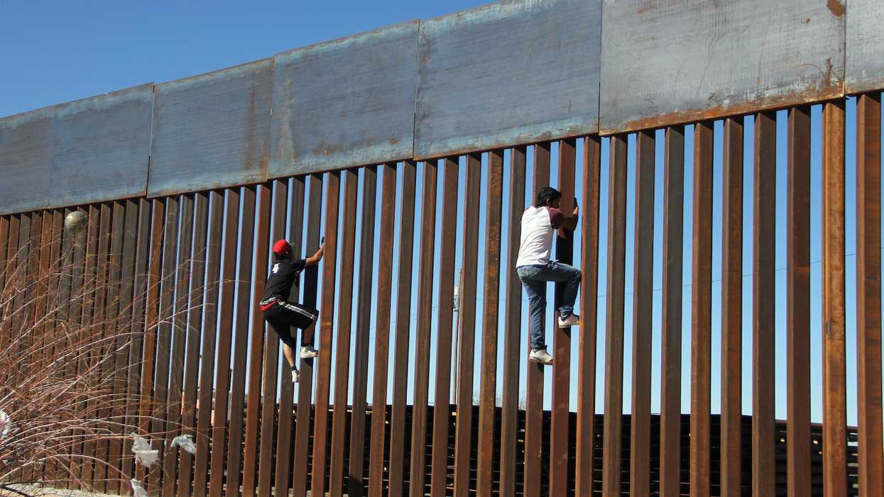 Study claims self-deportation of 1.1 million illegals to Mexico shrank America’s illegal immigrant population over past decade