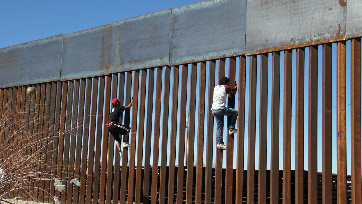 Study claims self-deportation of 1.1 million illegals to Mexico shrank America’s illegal immigrant population over past decade