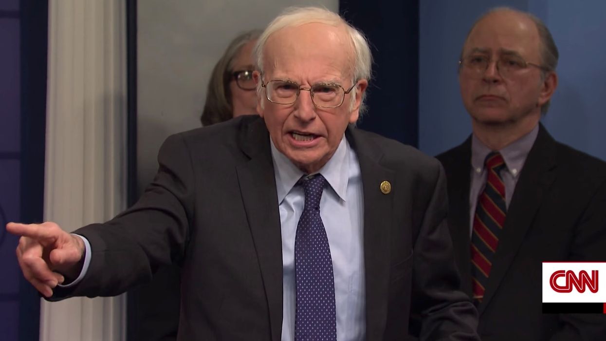 VIDEO: SNL hilariously roasts Bernie Sanders over his penchant for communist dictators