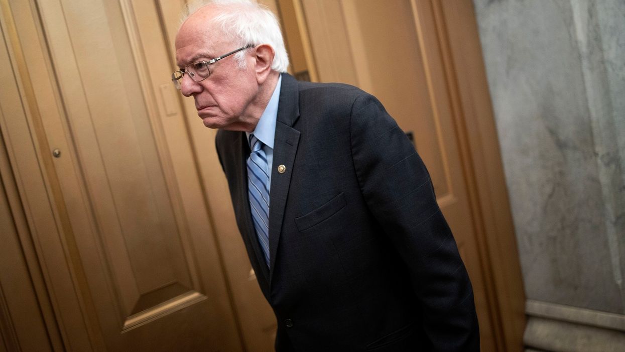 Bernie Sanders dodges question by accusing reporter of not following social distancing
