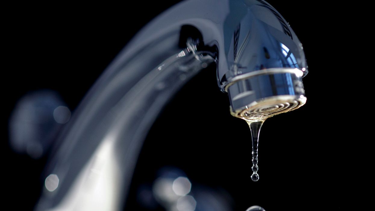 Chicago residents found in violation of shelter in place order could be arrested while LA residents could see disruption in water service