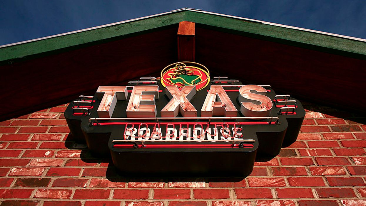 Texas Roadhouse CEO gives up salary and bonus for the rest of the year to pay ‘front-line’ workers feeling the shutdown squeeze