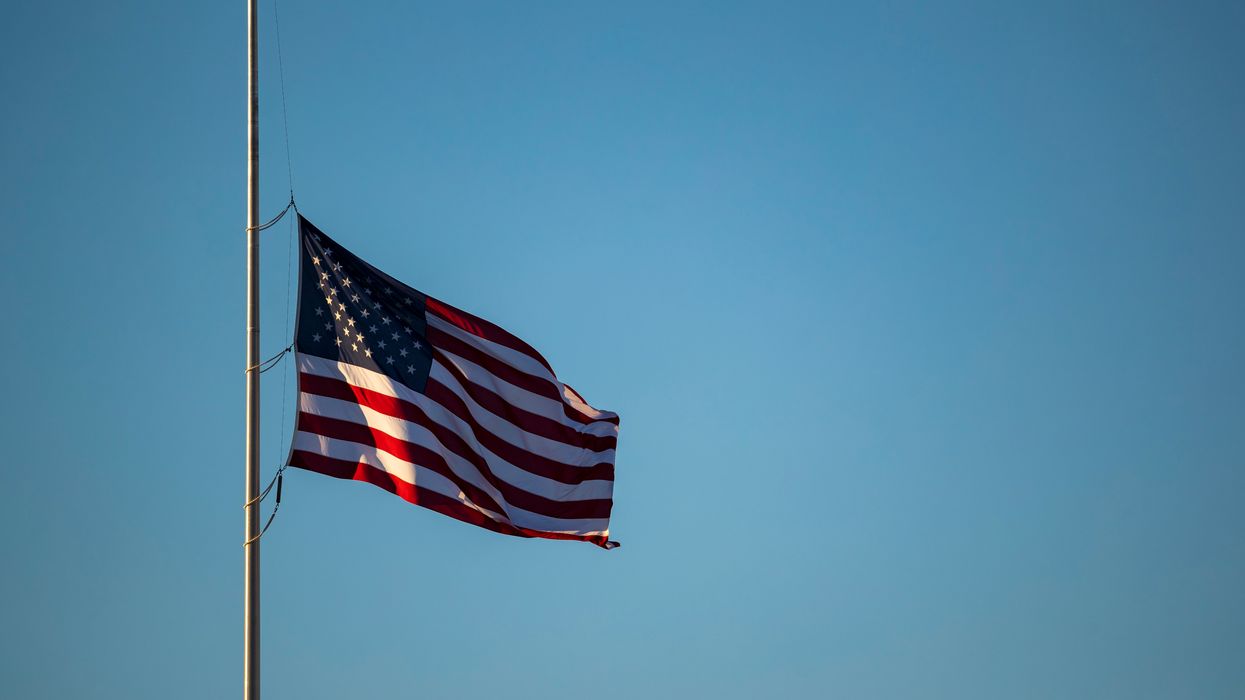 NY Gov. Andrew Cuomo orders flags flown at half-staff to honor state's COVID-19 victims
