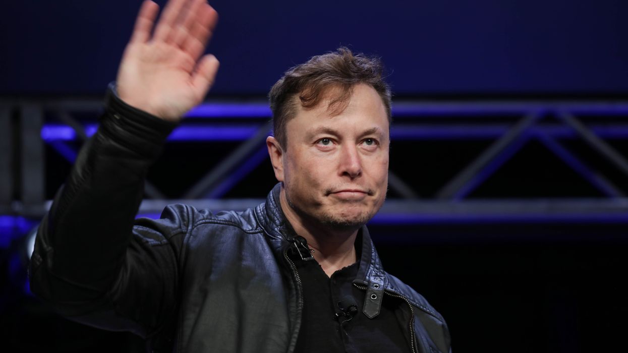 Elon Musk shreds CNN after it reports he didn't deliver on ventilators. CNN gets nasty when he sets the record straight.