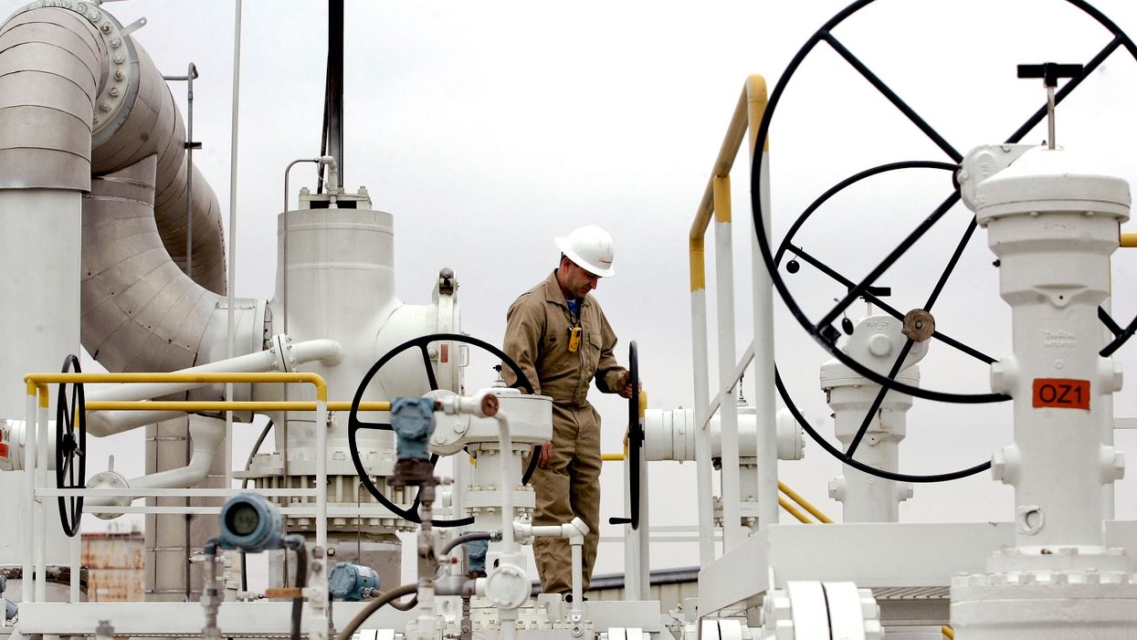 Oil prices drop below $0 for the first time in history