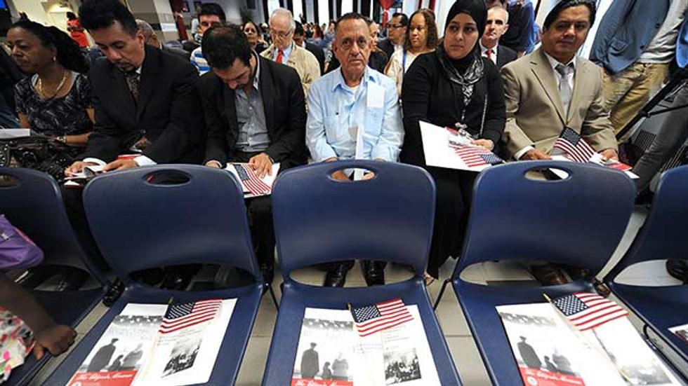 Flashback: U.S. admits more Muslim immigrants in 5 years than entire Muslim population of Belgium