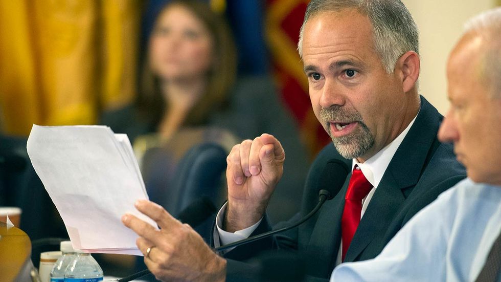 “Conservatives” cheering the loss of Tim Huelskamp have lost it