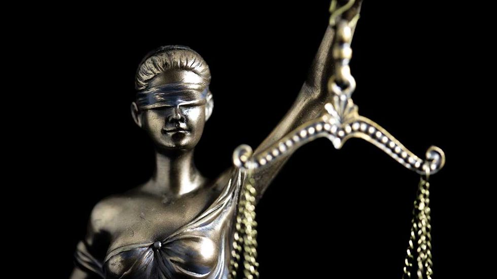 States can’t sue Obama on immigration policy, but guess who can