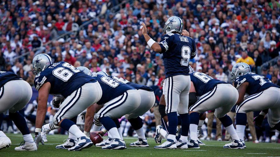 Hypocritical NFL tells Dallas Cowboys they can't support police