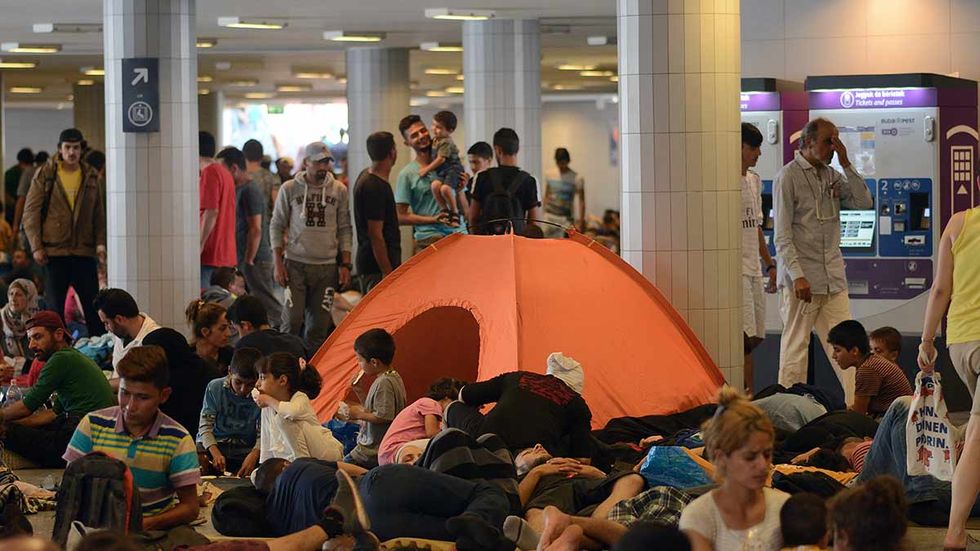 This refugee bill could win the GOP the election if they cared