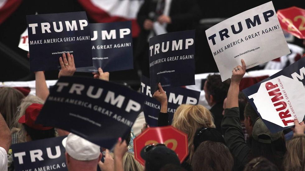 WATCH CNN's Alisyn Camerota get SHUT DOWN by Trump supporters