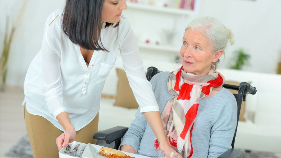 Dishonest media hacks are lying about Meals on Wheels funding