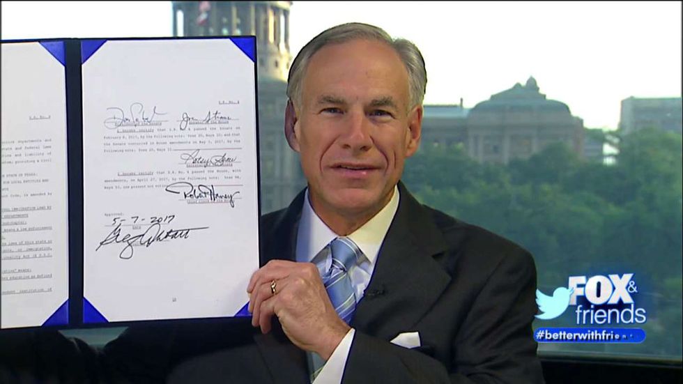 Texas gov. bans sanctuary cities from state