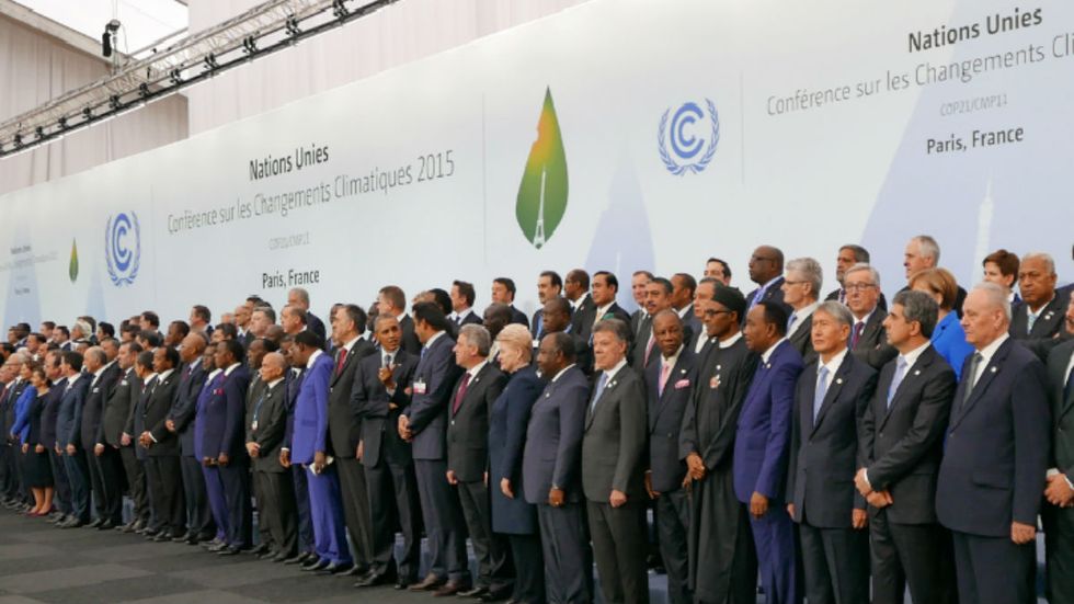 Cohn pushes Trump to break campaign vow on Paris climate deal