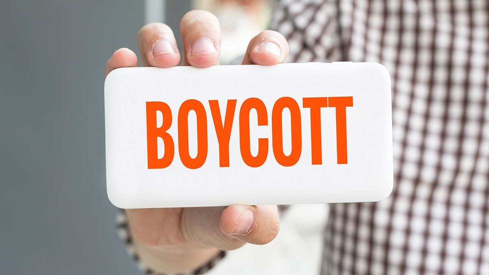 Hannity promises ‘insane, vicious’ scoop on Media Matters