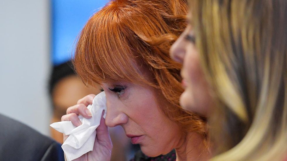 Kathy Griffin proves she's a low-rent bully