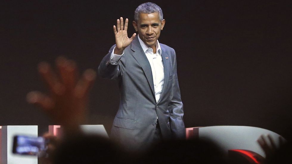 Obama goes full asshat: Ex-POTUS STILL on American apology tour
