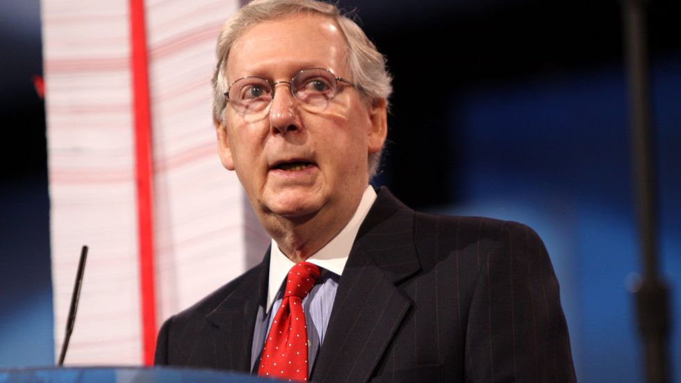 Spotted in Alabama: Mo Brooks’ ‘Ditch Mitch’ bus [photo]