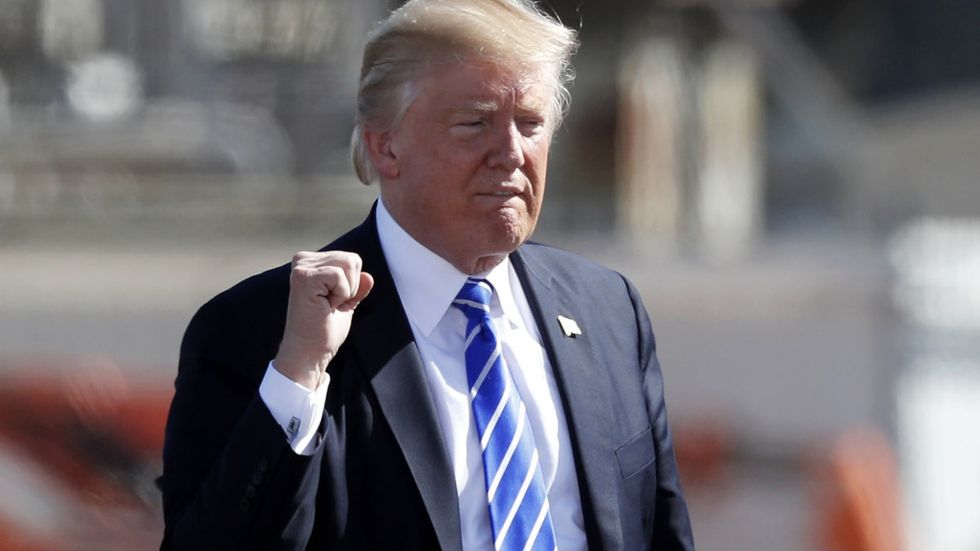 Trump can unilaterally & LEGALLY shut down broken refugee program