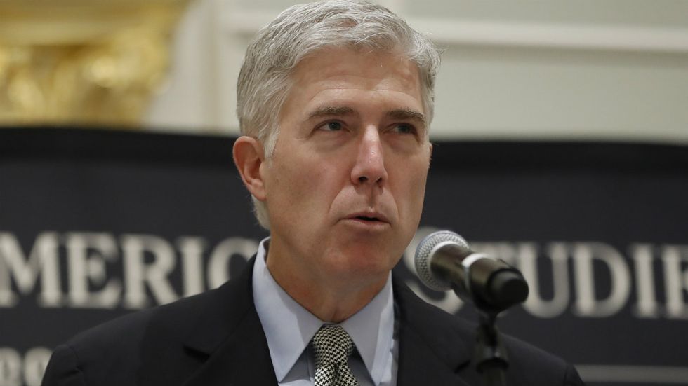 Will Gorsuch join the bandwagon for judicial amnesty?