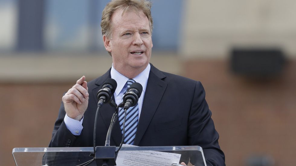 NFL commissioner: We believe everyone should stand for the anthem