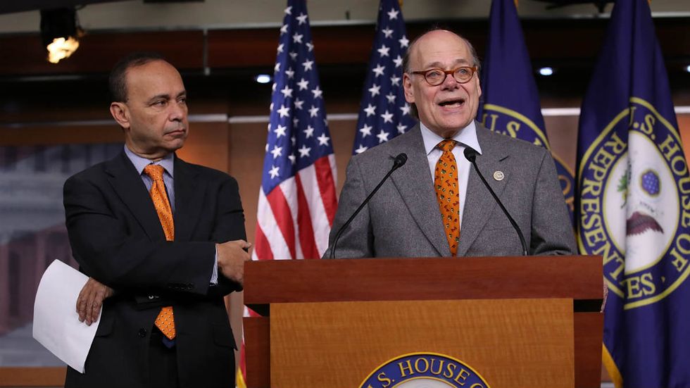 How to crush these absurd impeachment arguments from House Dems
